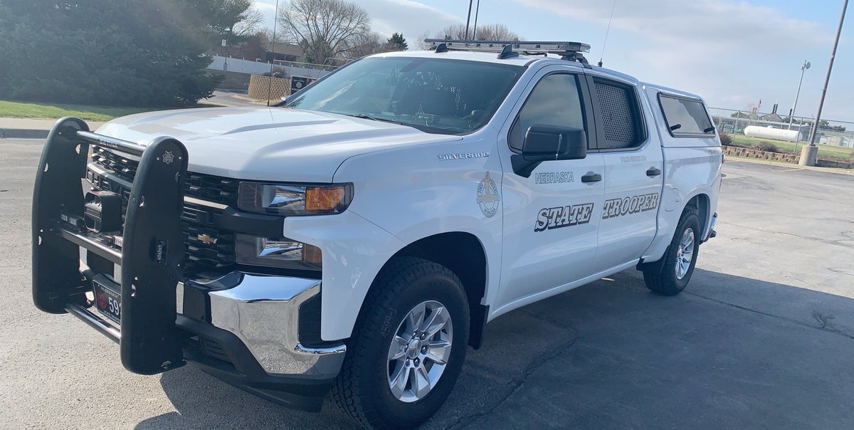 NSP_TroopA's tweet photo. It’s always a good day when you get a new cruiser as a Trooper.  Today Trooper Raes #NSP593 and his partner K-9 Chase #NSP593k got a new 2020 @chevrolet truck to work out of.  @NSP_DogDivision https://t.co/fC3V5OJ1u8