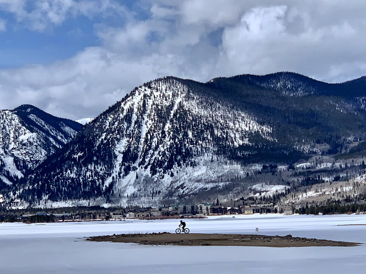 eddiesummithome's tweet photo. Social Distancing Summit County Style! @TownofFrisco #bike #lake #mountain #summitcountyhome.com https://t.co/BPXIAdPkGn