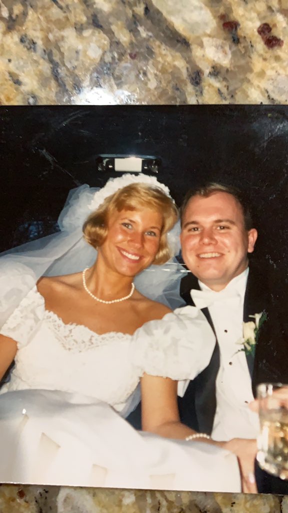robbiewe's tweet photo. 29 years ago. This happened. Thank God. Love and Cherish you Traci! https://t.co/edqU04o1oE