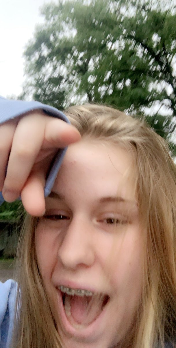 mallory_germany's tweet photo. i hope YOU had a wonderful day! π₯° also, i now paint so hereβs that :) #positivemessagemonday #StayHomeSaveLives #HUDSONNHS https://t.co/jZJ438pBdt