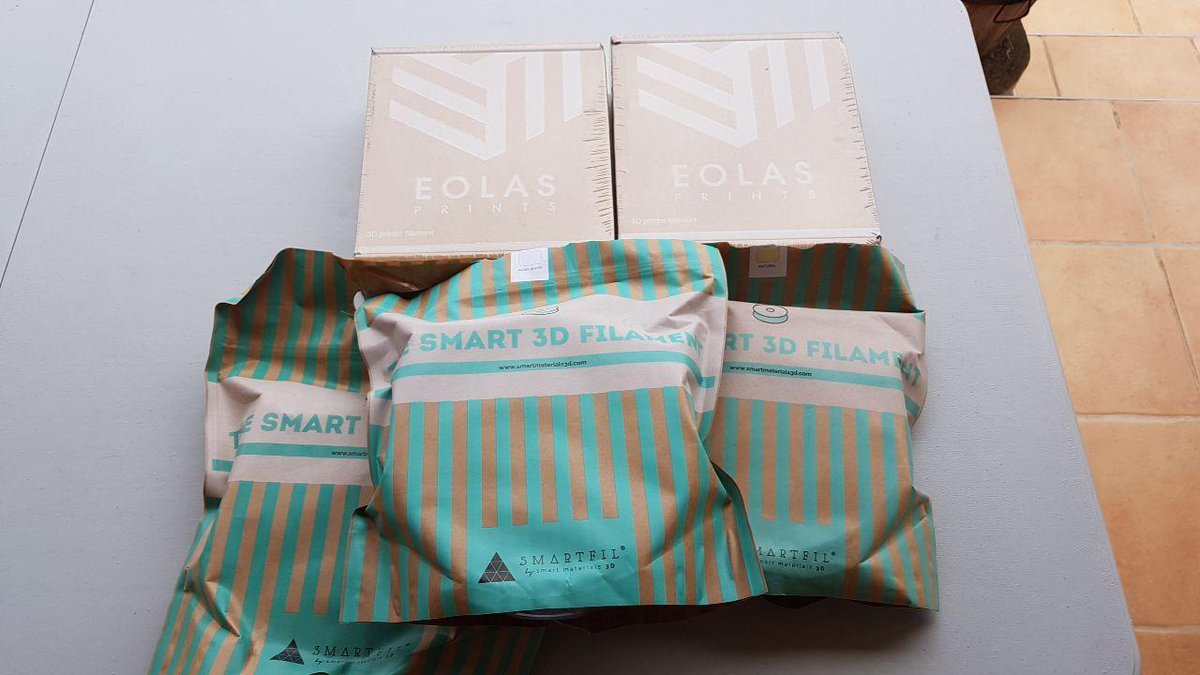 Más donaciones! Esta vez por parte de PlanificacionQuirurgica.com que ha donado filamento al punto de Cartagena para que podamos seguir fabricando. Muchísimas gracias <a href="/PlanificacionQx/">PlanificacionQuirurgica.com</a>!!!