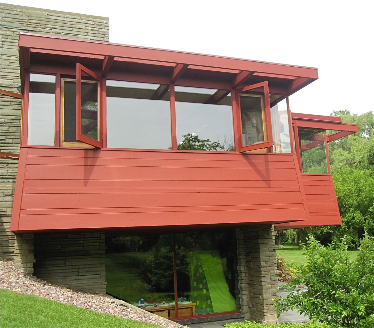 The Richard J. Christensen House (1954) in Racine, Wisconsin is known as "The Riverhome" or "Ogawa-uchi". The architect, John Randal McDonald, was sometimes known as "the poor man's Frank Lloyd Wright" but I'd take it as a compliment. Amazing to think this home is 66 yrs old!