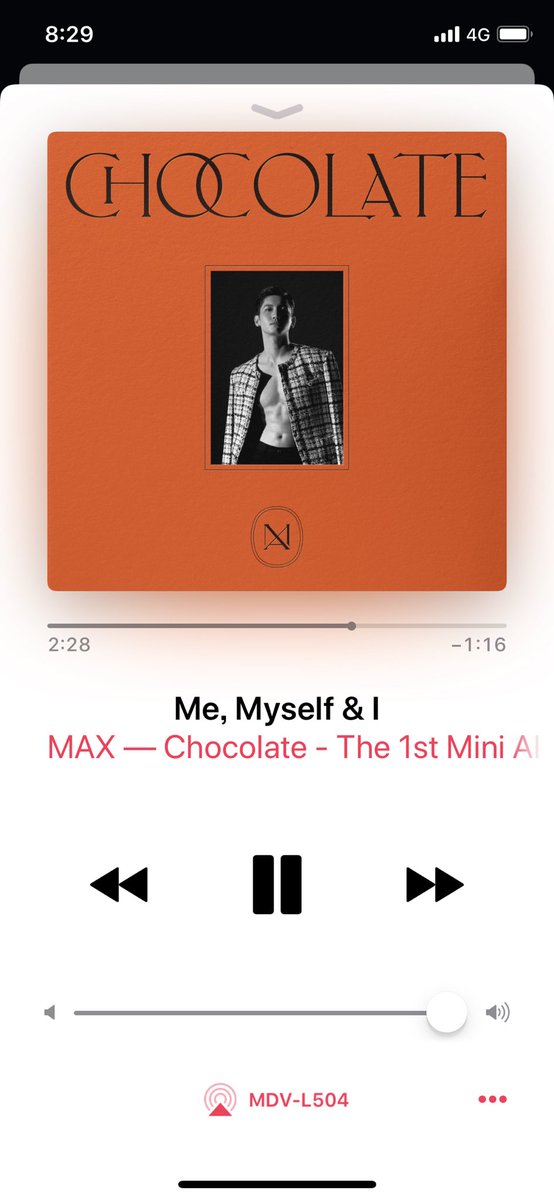 simis218's tweet photo. 本当にこの曲が好みすぎて朝から永遠聴いてる
今日は朝から雨なんだけど雨の車内でこれすごく合うね〜♬そのまま職場じゃなくて静かなカフェに行きたいな
（´-`）.｡oO☕️ https://t.co/rrDhT4w0oX
