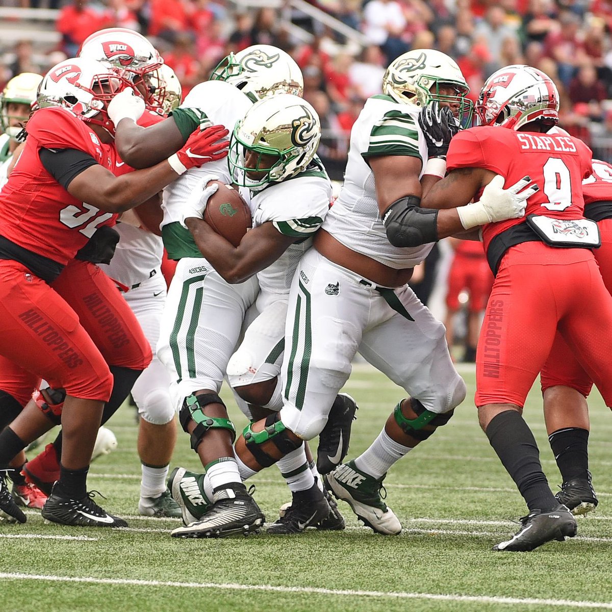LyndonCooper5's tweet photo. God is Great! I am thankful and blessed to have Earned an offer from UNC Charlotte! #UNCC @CoachGrimes74 @CoachAshley11 @CoachHoon @CoachSimmonsFB @RecruitGeorgia! 🟢 https://t.co/eMAB2soMBZ