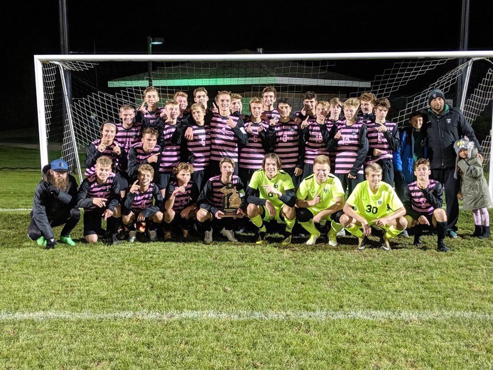 WHS_Soccer89's tweet photo. 1. Your Crest
2. Your Ground
3. Your Fans
4. Your Players

@MSUmsoccer @PCAT_Soccer @SoccerLansing @DetroitCityFC https://t.co/mcHza6kTqU