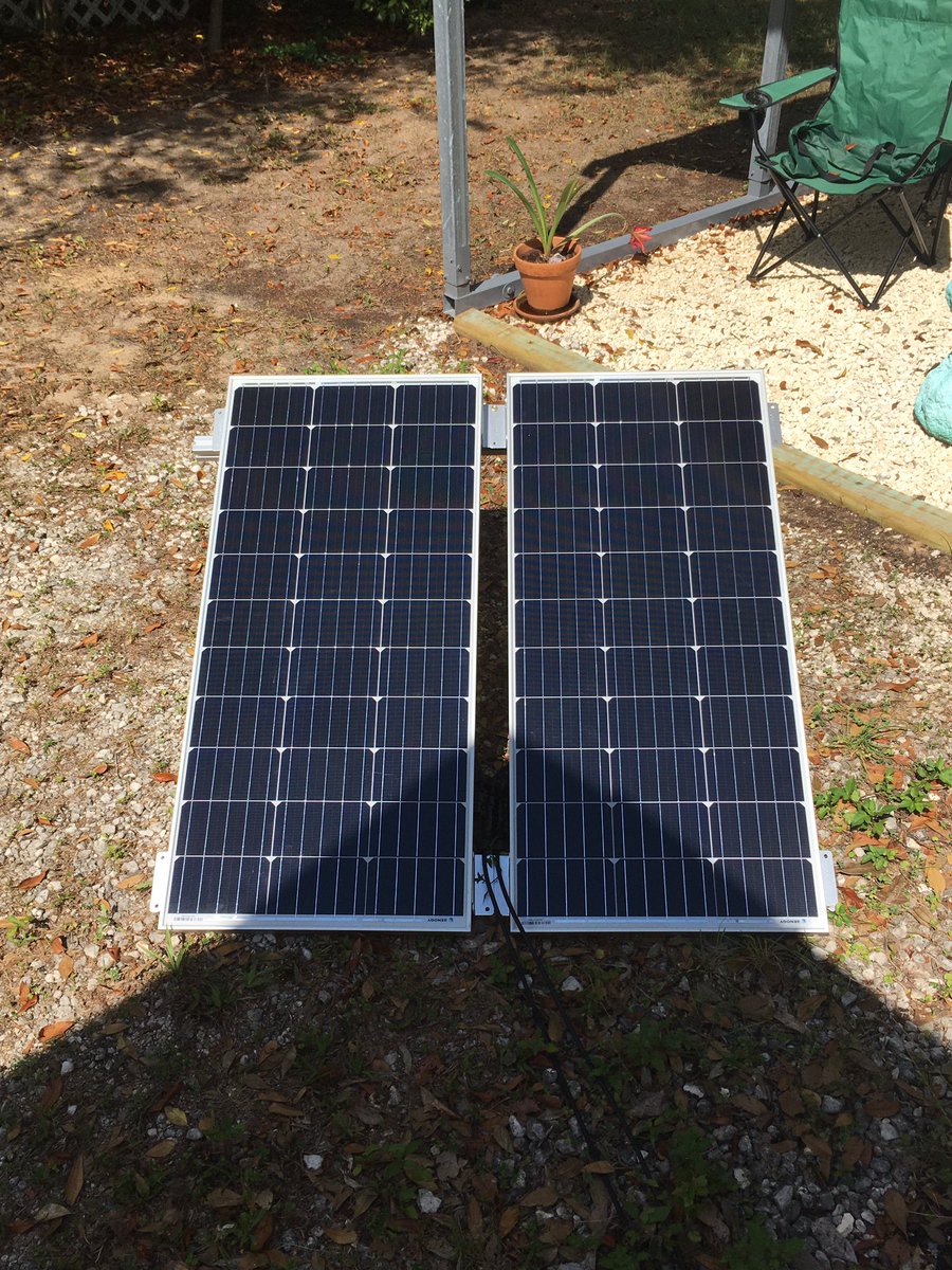 DannyCT12's tweet photo. That’s right! I got the power!! From the sun baby 😃👊 https://t.co/8sFMJk7udi