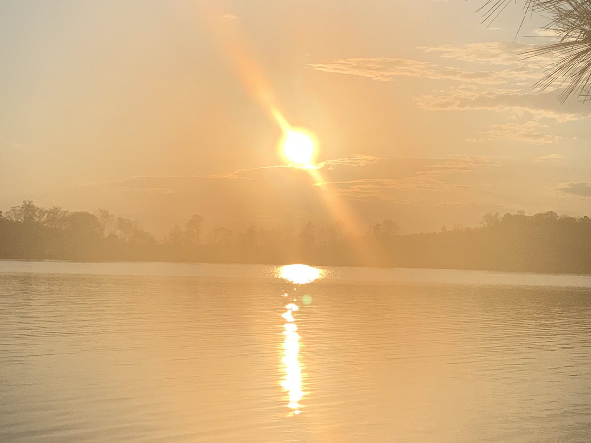 layeska10's tweet photo. Hermoso atardecer🙏☀️☀️ https://t.co/o115unDMJx
