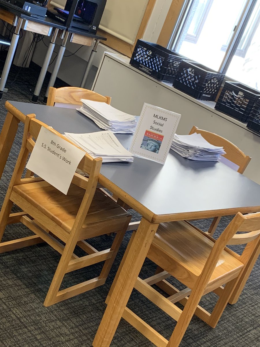 MrGrassoAP's tweet photo. #DMLKMS STAFF! See you tomorrow at MLK Media Center from 11:45am-1:15pm to pick up some AMAZING student work!
@KroposkyJanice We did it! 📖📖 📝 📝🧤🧤 😷 😷
@Asbury_ParkSD https://t.co/UakCVttp09