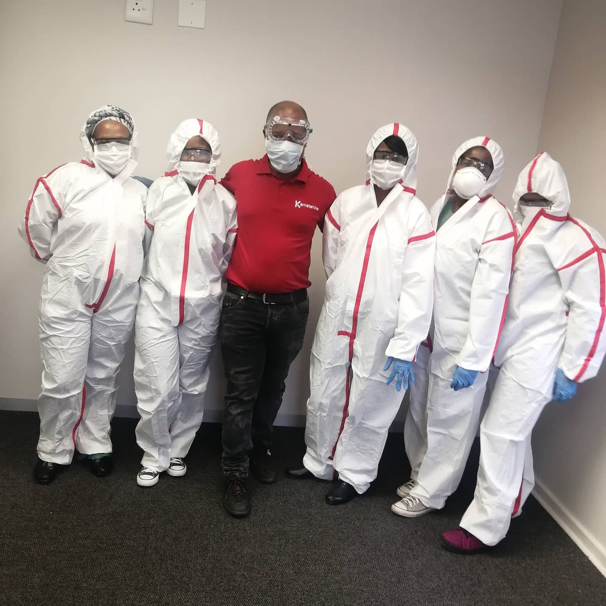 Thapzido_Morgan's tweet image. #LockDownWork
#KamatshikaServices
We are here to disinfect your building/home
Tel: 0861835338
Email:Info@kamatshika.co.za /sales@kamatshika.co.za
kamatshika.co.za