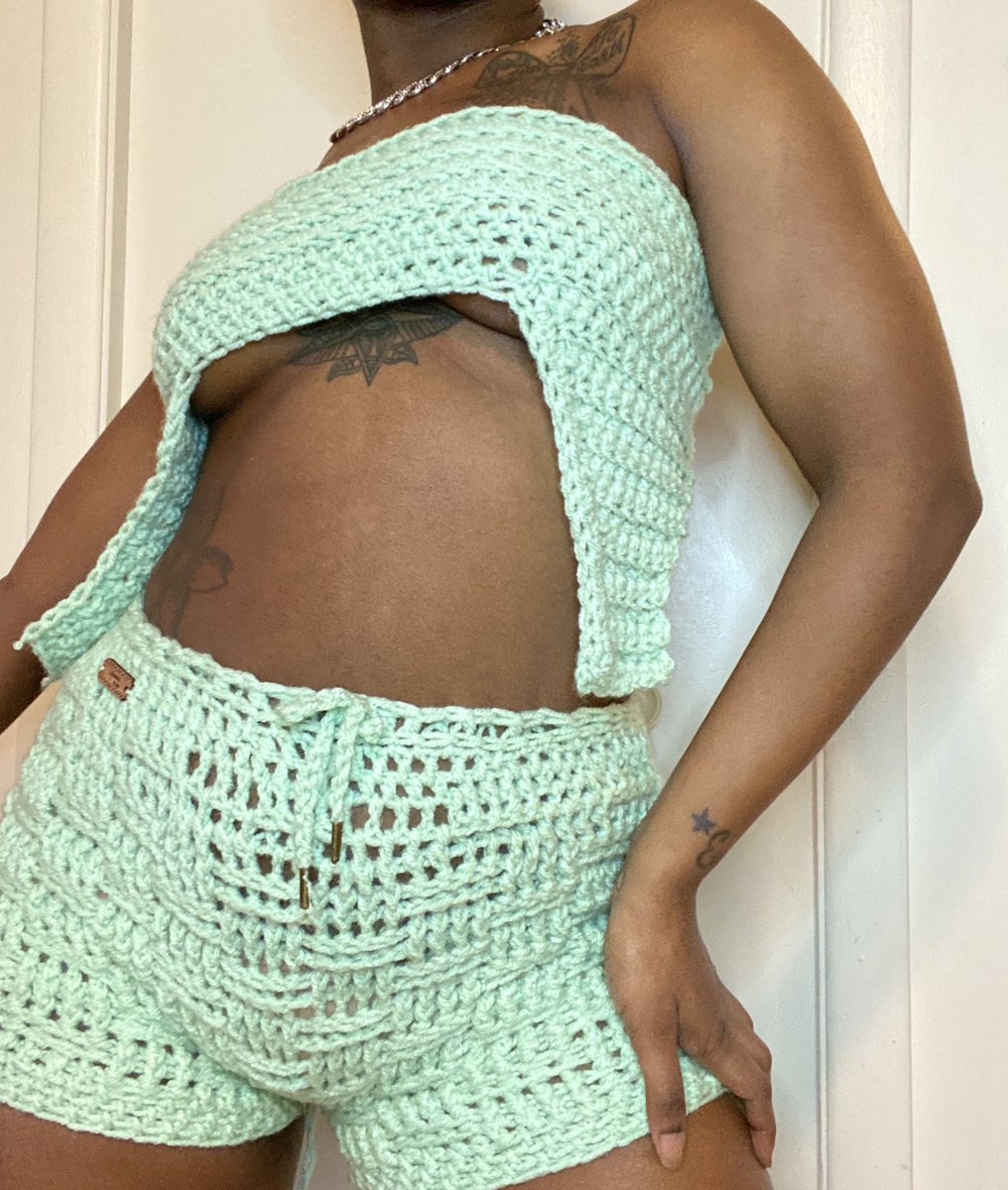 _EmaniMilan's tweet photo. I’m officially entering the #crochet Chat 💎

Twitter do your thing 🦋🦋 https://t.co/Bvuw4x6Gv7
