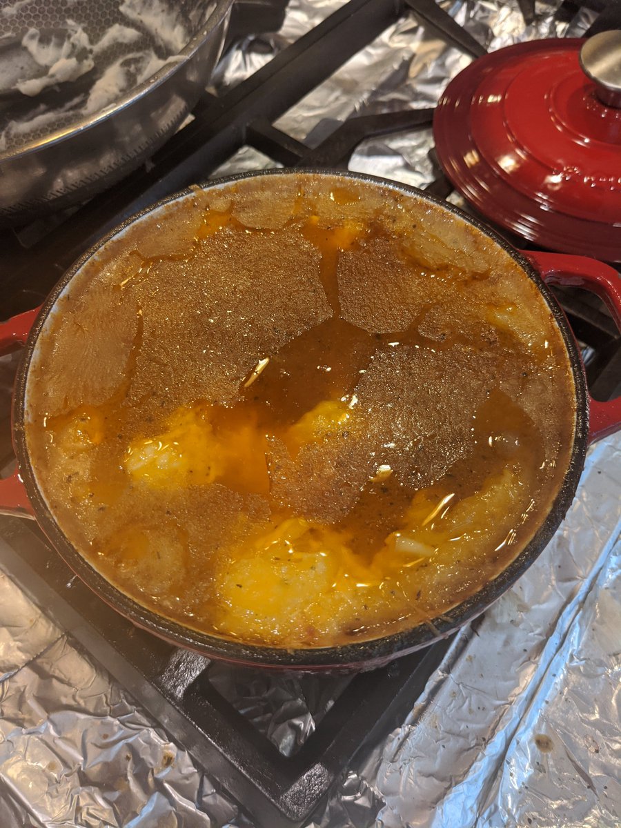 ItsLiviaChu's tweet photo. The shepherds pie we created on stream today 🤦 my parents laughed at me and asked how the heck do ppl learn how to cook from me? PLOT TWIST. I told them you guys are HERE FOR THE JANK AND WHAT NOT TO DO WHEN COOKING 😂 #readtherecipe 😅😂🤦 https://t.co/keEh1caQLc