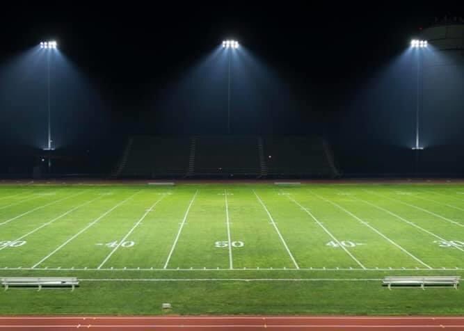 PLboyshockey's tweet photo. Prior Lake High School will participate in the “Be The Light MN” movement to honor the class of 2020 tonight. Stadium lights on at 8:20 (2020, military time) for 20 minutes. I love this gesture! #classof2020 #lakerpride https://t.co/pL6L6C8ox5