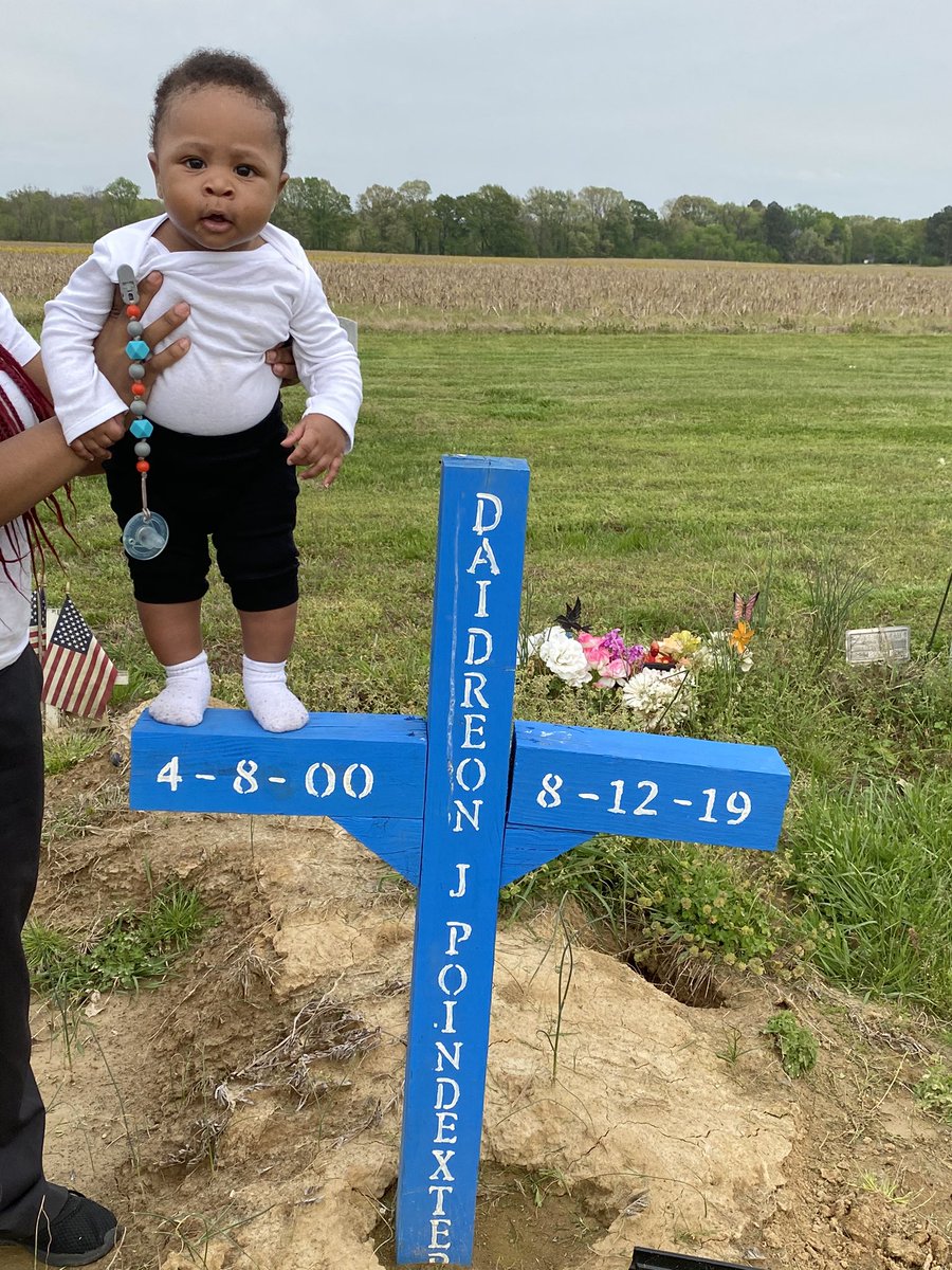 FannDj's tweet photo. Daddy Birthday In 2 Days 💚💂🏾 https://t.co/kA9c35JWRn