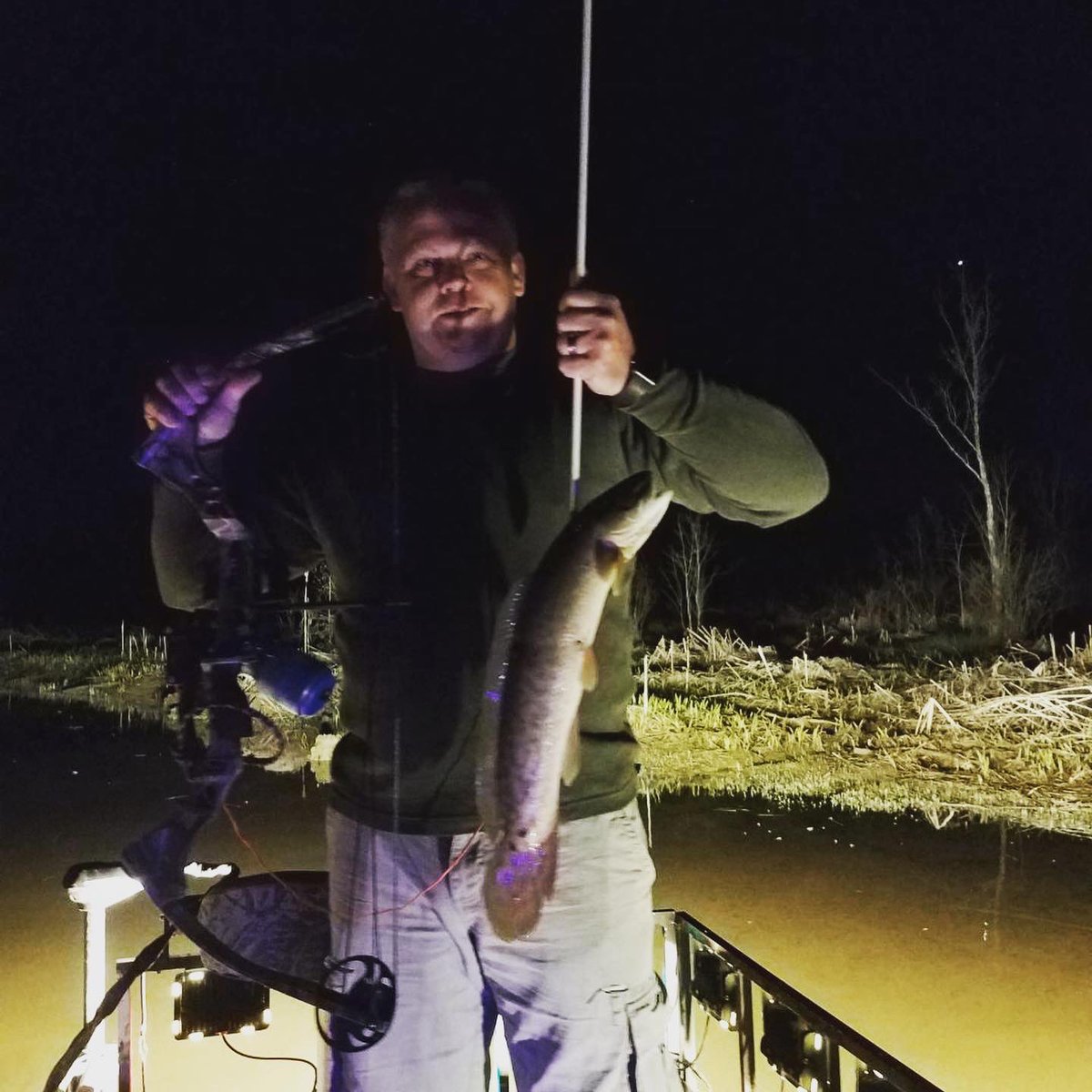ReapersOutdrAdv's tweet photo. Team member was able to take is dad out this past weekend and get him is first fish! @AMSbowfishing #bowfishing #amsbowfishing #catfish #bowfin #getreaped #reapersoutdooradventures https://t.co/ZxCecxuugw