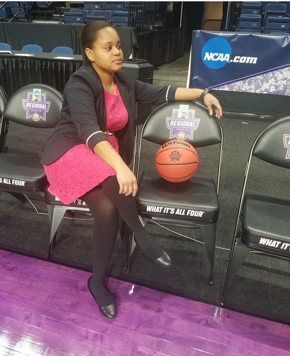 ToniDerby876's tweet photo. Nomination number 3 from my NACDA friend, AJ!
Don't think I've repeated photos yet lol (not sure) #RookieStatus
(Twisting it up) Post pictures working in sports and donate $20 (or spend $20 on someone). Nominating @a_cre_rar @Steven__Donohue @jnwl1213 @diallot_ https://t.co/bR8c8lHQkH