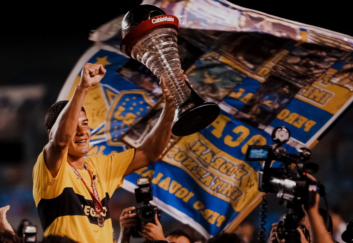 RIQUELMEARDO's tweet photo. Battaglia: 4 Libertadores, 2 Intercontinentales, 3 Recopas sudamericanas, 1 Sudamericana, 0 descensos.

Riber: 4 Libertadores, 1 intercontinental, 3 recopas sudamericanas, 1 Sudamericana, 1 descenso. https://t.co/UrIkJnoOp6