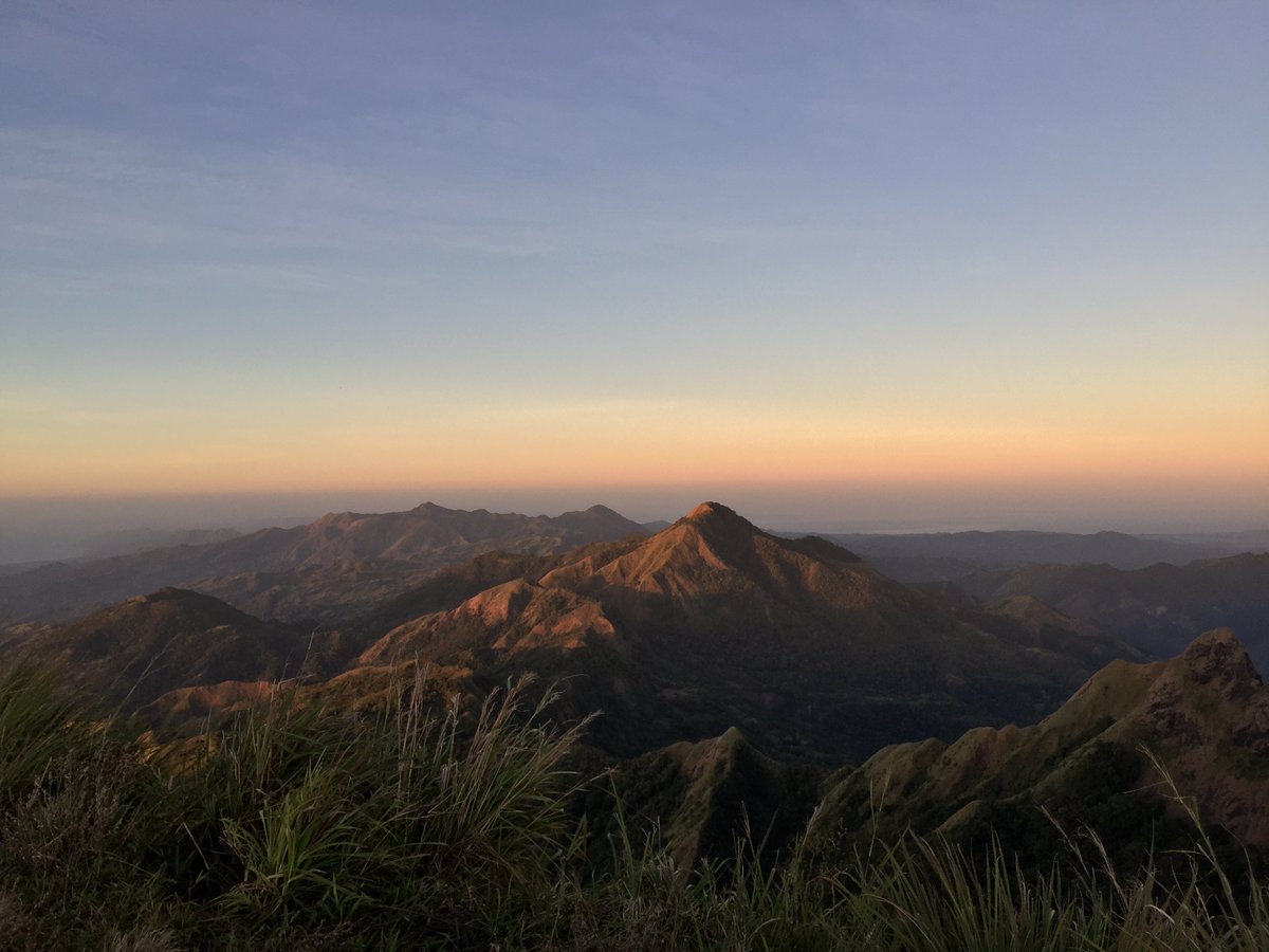 thekatalystt's tweet photo. i miss hiking and crazy adventures!!! https://t.co/Bw0mPiBw4V