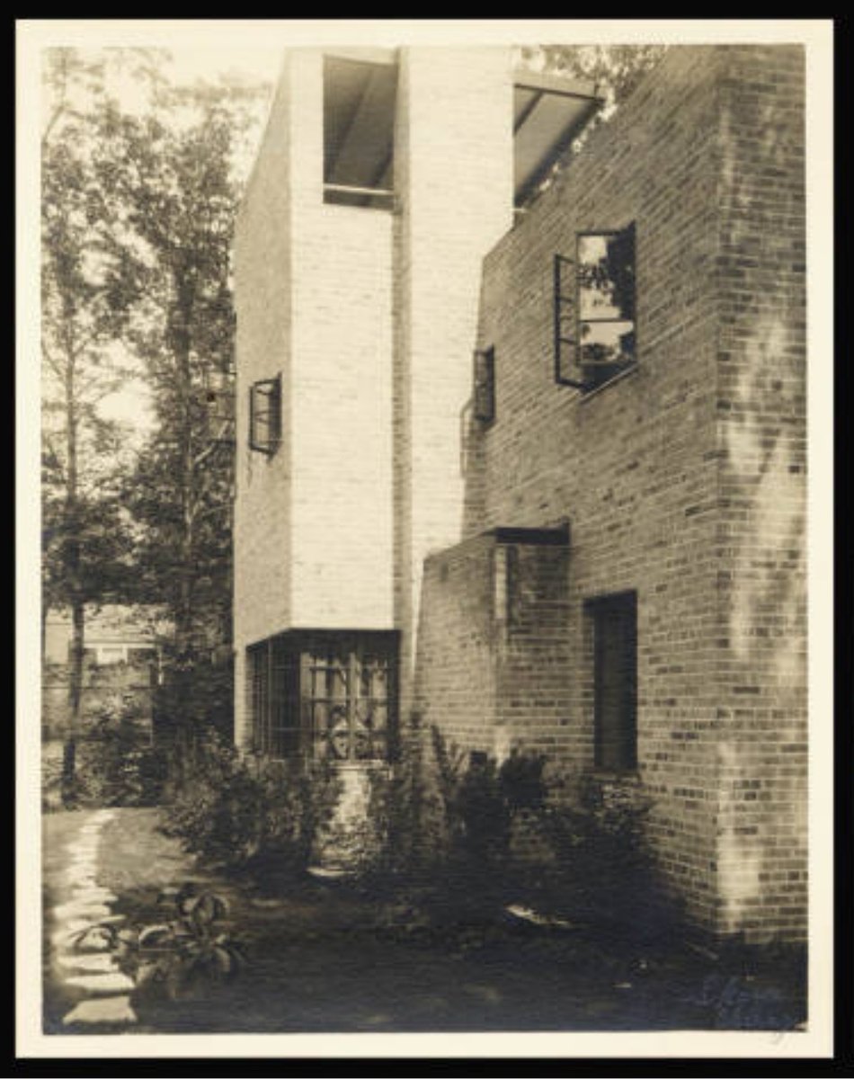 Henry Dubin designed his own home in 1929-30 in Highland Park, IL. Called the "Battledeck House,” he used a new construction system of large steel flooring plates that were dropped into place with a crane & welded to the steel frame of the home. (Ryerson & Burnham Archives)