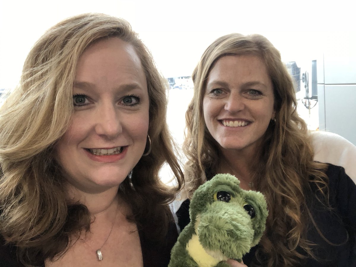 lwesprincipal's tweet photo. Happy National Assistant Principal’s Week, Ms. Farrar!! You are the best AP we could ever hope for!! You help make LWE the amazing place it is! #lwesgators @FultonNWLC @BO1LER11 https://t.co/TZh6YkP8iT