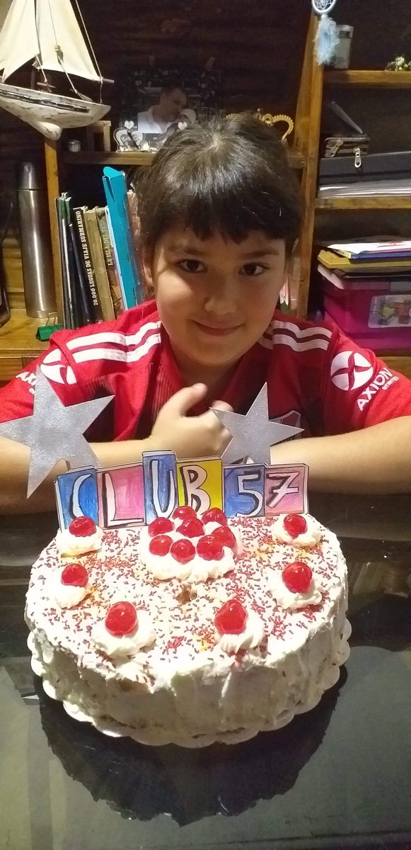 Rolucaneyra's tweet photo. @staffdenoticias  #MiCumpleEnCuarentena https://t.co/dvcrNOLyoo