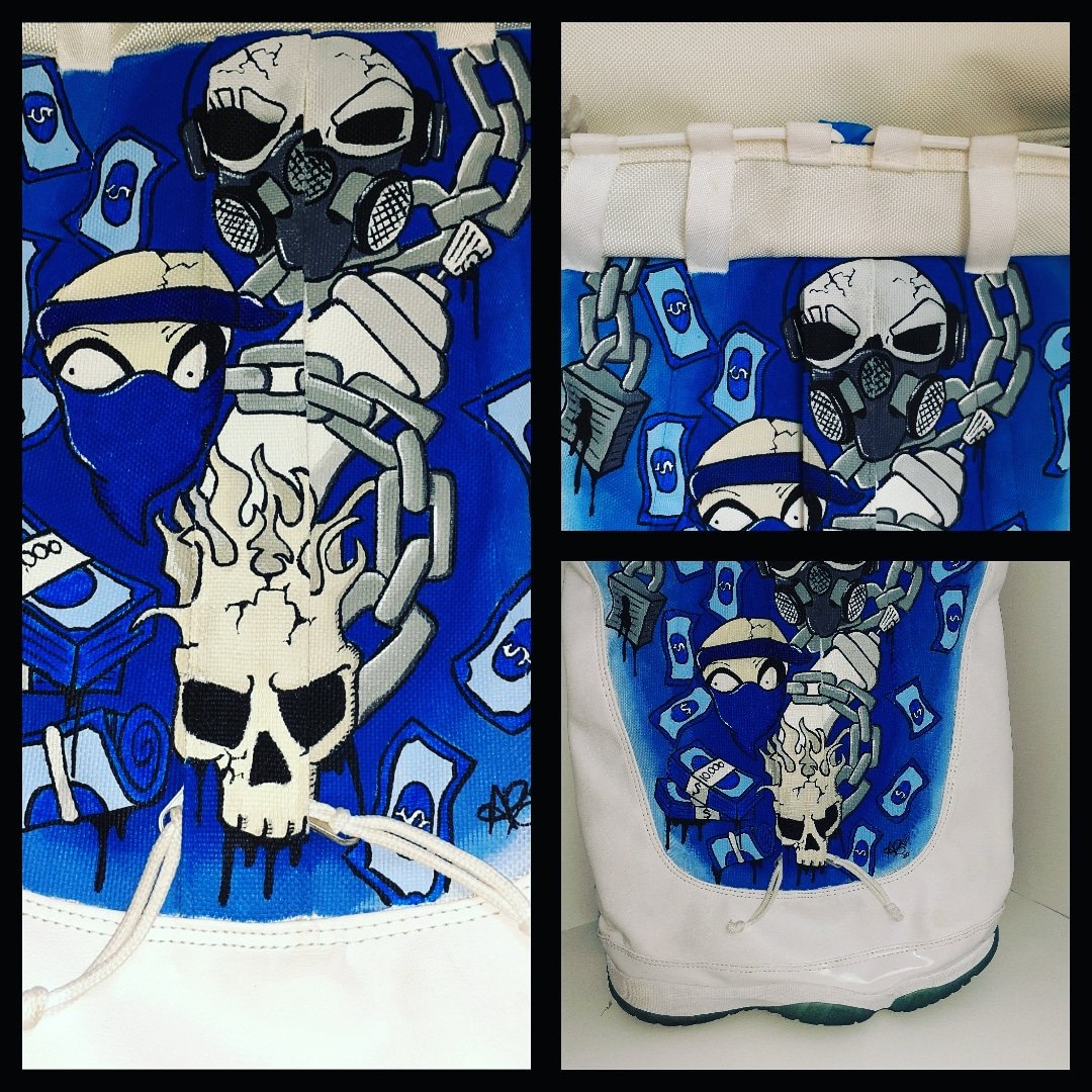 mylkboxdesigns's tweet photo. Front is finished. #art #creativity #imagination #dopeartwork #artist #dopeartist #jordanbackpack #Jordan #skulls #handpainted #MondayMotivaton @AngelusBrand @AngelusDirect @Reshoevn8r #Quarantine #StayHomeStaySafe #neon #dowhatyoulove #createwhatyoucanthave #mylkboxdesigns https://t.co/JkrDc0UTgu