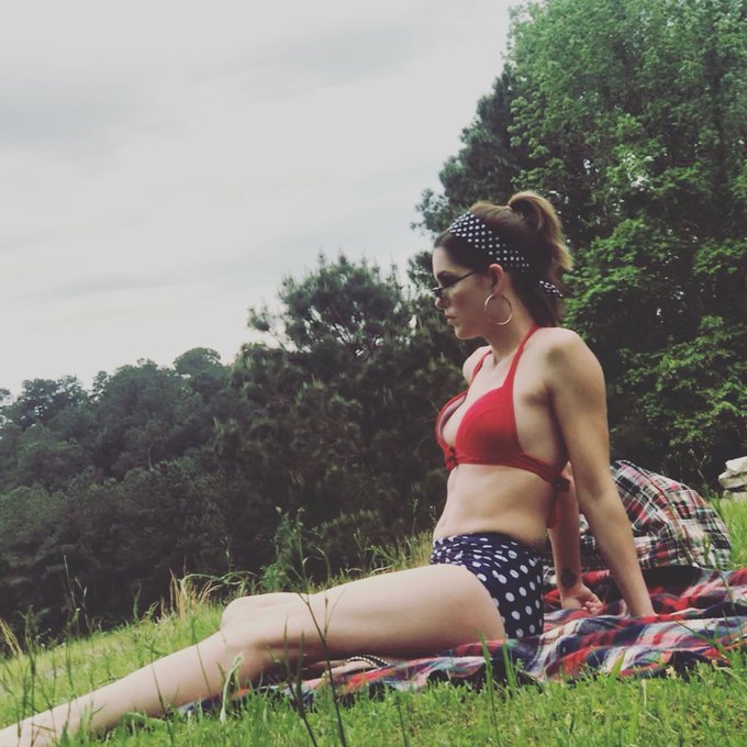 #Americana https://t.co/RHu7B5g8j8<a href="/tag/americana"class="tags">#Americana</a>