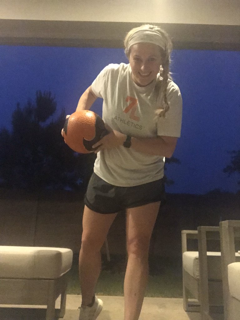 Miss that medicine ball workout with my throwers! <a href="/SL_Athletics/">SLJH Spartan Girls Athletics</a> @spartan_speak #SpartansNeverStopWorking