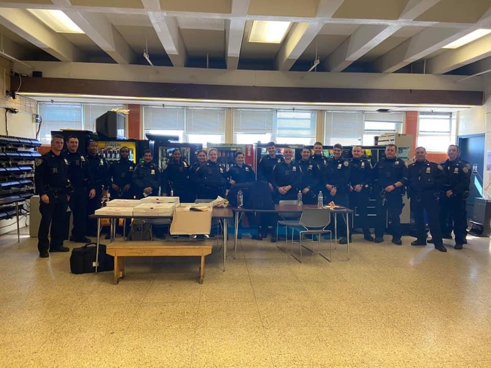 ProjectPizza_'s tweet photo. A ton of pizzas dropped today at the @NYPD113Pct thanks to Alana Grace delivering it! Thank you so much! Big thanks to Vincent's Lynbrook - Pizzeria & Restaurant for making it possible thanks to their generosity.
@NYPDnews #officialprojectpizza #projectpizza https://t.co/pfYFYeG33z