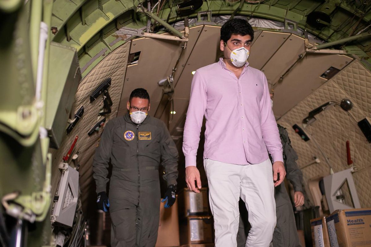 Llegó la donación de la <a href="/opsoms/">OPS/OMS</a> a Guayaquil, epicentro de esta crisis sanitaria por el #Covid19Ec. Son insumos y equipos de protección que los destinaremos para nuestro personal de salud de los hospitales públicos de esta ciudad. 
¡Protegemos a quienes nos protegen! 🇪🇨