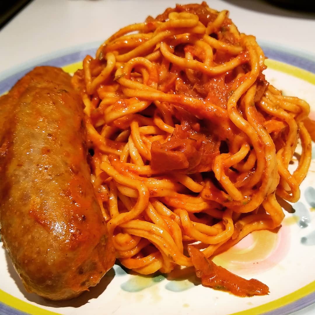 musical_wheels's tweet photo. This COVID-19 diet will kill me before the virus ever will π€ͺπ²π·. More homemade spaghetti, this time in a Tarragon pink sauce with hot Italian sausage! #stayhome #coronavirus #covid19diet #homemadespaghetti #foodie #foodporn https://t.co/ipkc5rlKEs