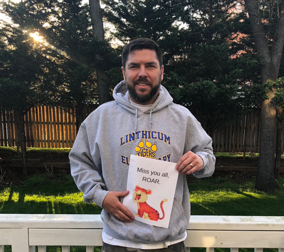 LinthicumES's tweet photo. Happy National AP Week Mr. Simpson! Thank you for all you do! @AACountySchools #AACPSAwesome https://t.co/xsmbwLZ5Rg