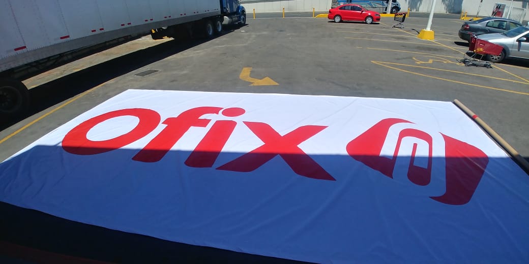 QroIndustrial's tweet photo. Realización de Anuncio #Espectacular con corte de vinil para Ofix Querétaro.

Si tú también necesitas #publicidad exterior nosotros podemos apoyarte.

📞 442 1218780
📧 direccion@queretaroindustrial.com

#Querétaro #GranFormato #AnuncioLuminoso #CambioDeImagen https://t.co/DbSBWNkd7C