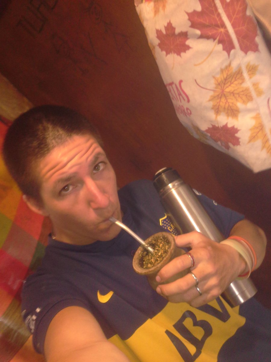 IgnacioEGonzle1's tweet photo. Ni agua ya tenia ese mate jaja https://t.co/8GNZJClH62