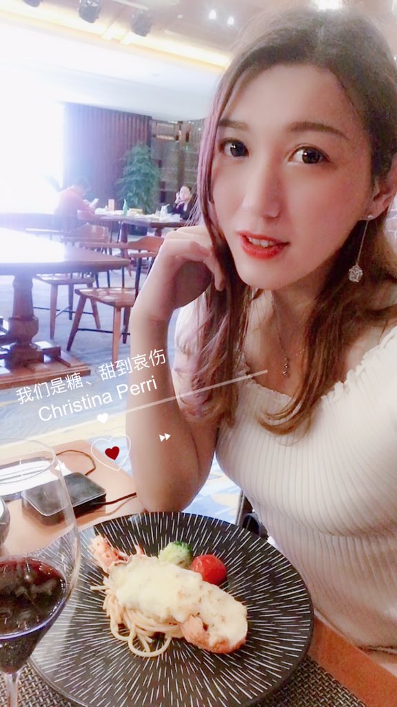 angelviloet's tweet photo. 就让所有美好与你环环相扣

天涯海角不是我的梦寐以求

只想在你需要我的时候

一转身就在你背后 https://t.co/wAml398cSu