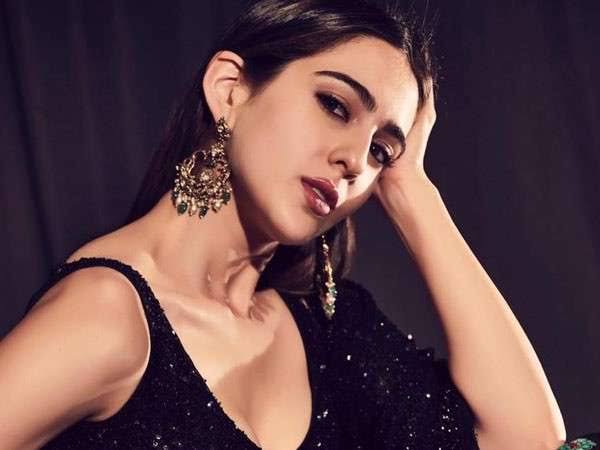 Sara Ali Khan & Hrithik RoshanA father and daughter spend the eve of her wedding night together, making memories to last a lifetime before he's not the main man in her life anymore.