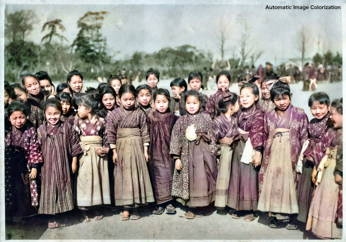 100年前の少女たちの写真を自動色付けしてみたら途端に生き生きとした感じに グッと身近に感じる Togetter 100年前の少女たちの写真を自動色付けしてみたら途端に生き生きとした感じに グッと身近に感じる Togetter