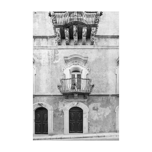FilippoPoli's tweet photo. Palazzo Cosentini, Ragusa, Sicilia. . . . . . . #filippopoliphotography #filippopoli #arquitectura #architecture #archilovers #arquitectura #architecturelovers #photography #architecturephotography…

📸 https://t.co/lmwgJ2tjOH via https://t.co/3vNsnmrgmu https://t.co/oZzAD2ltBn