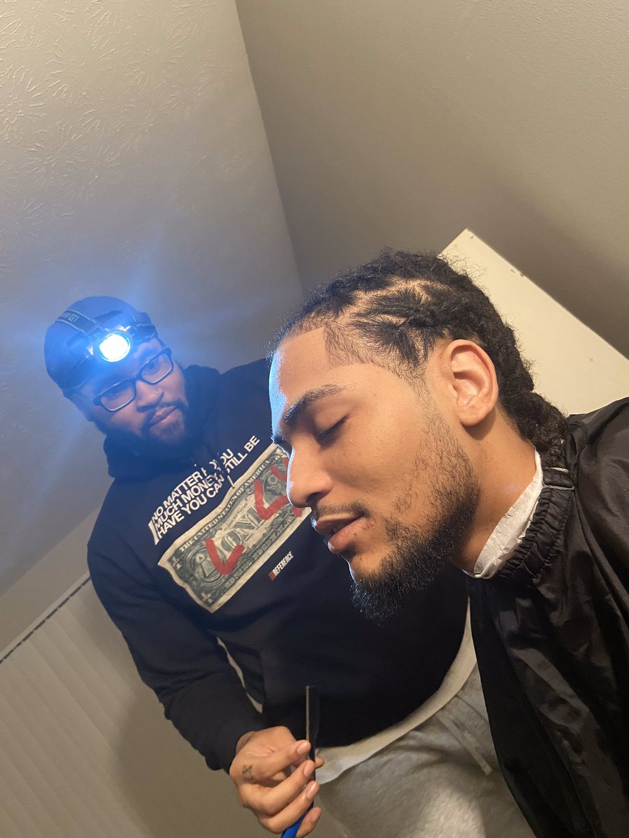 Stretchfinessin's tweet photo. I just got a @jugheadprod house call cut. In conclusion you niggas broke. https://t.co/WhcSmhnF49