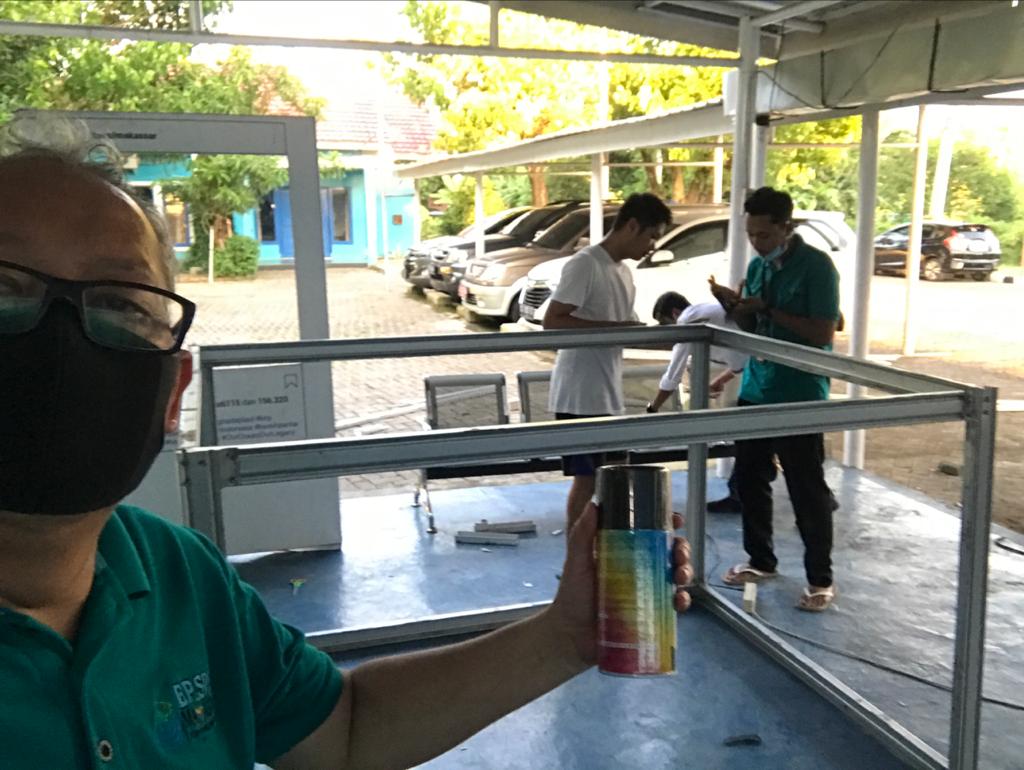 bpspl_makassar's tweet photo. #SahabatBahari, dgn terbitnya SE MKP No. B.171/2020 ttg Penghentian Smentara Seluruh Keg. Perkantoran di Lingk. KKP &amp; INPRES 4/2020 ttg Recofussing Kegiatan, Realokasi Anggaran dlm Rangka Percepatan Penanganan COVID-19, #BPSPLMakassar merespon cepat dgn mlakukan upaya preventif https://t.co/mVDwAiubYf
