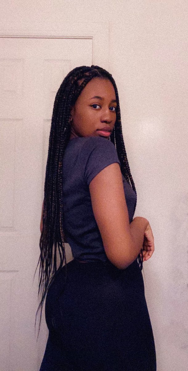 ILoveTiani's tweet photo. Can’t remember the last time I posted myself on here 😂🤦🏾‍♀️
#QuarantineLife #StayHome https://t.co/CrC0dxIknE