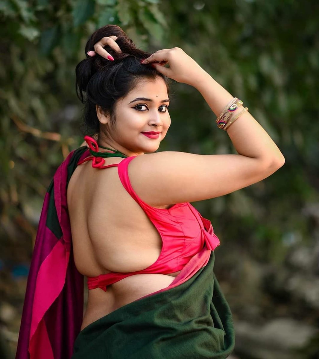 sareebeauty's tweet photo. Good morning everyone 🌹 https://t.co/JSbtXqUoAj