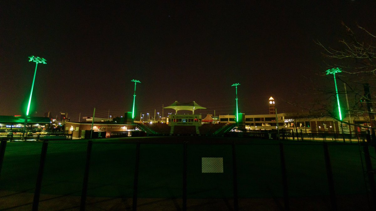 LouisvilleSB's tweet photo. Compassion, empathy and renewal.
Ulmer Stadium painted green as a reminder that we are in this together.
💚💚💚💚 https://t.co/w8Iesnvkfe