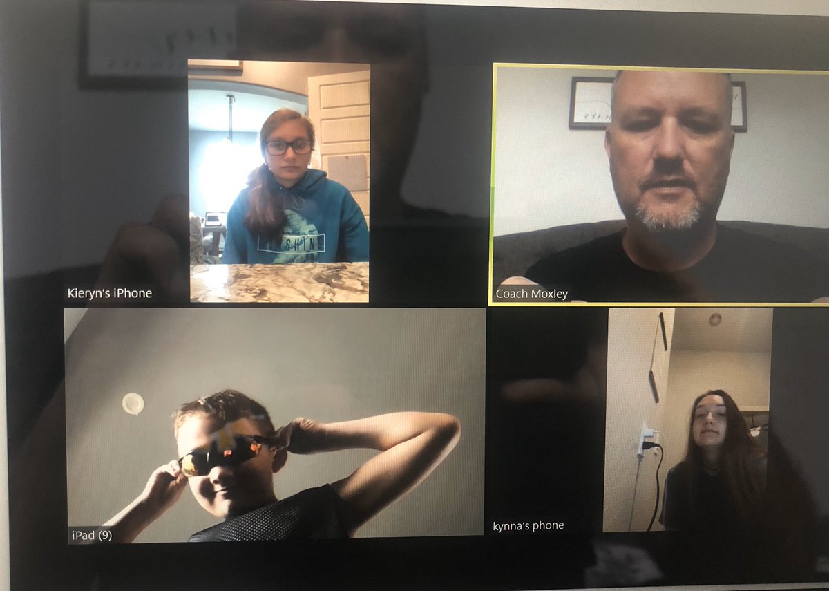 chipmoxley's tweet photo. Finally had an opportunity to virtually “circle up” with my students today and it was awesome! I even had a student who tuned in while he was working at HEB! Great job today peeps! 2 more sessions tomorrow. Can’t wait! #throwinglove https://t.co/2kudf94ecC