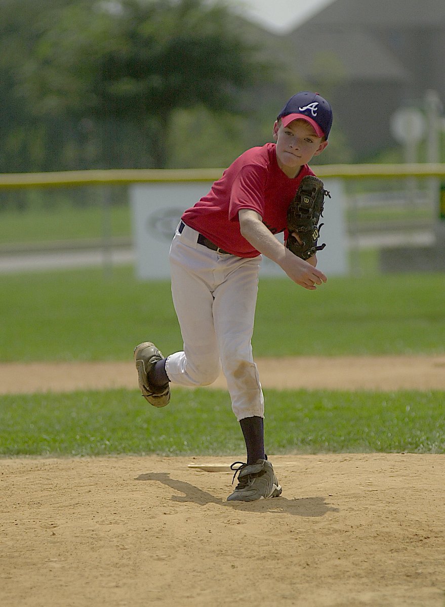 RichmondRsports's tweet photo. While local sports are on hold ....
We thought it would be fun to go back in the Richmond Register archives ...
So, here's a flashback to a Richmond Little League game from from August, 16 2003 ....

Does anyone recognize any of these players? https://t.co/BAFUmCRZ6C
