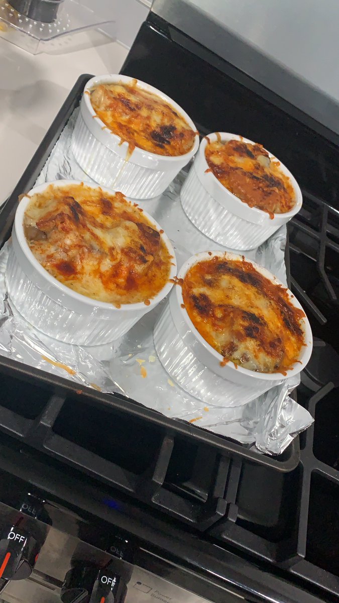 SDeeboy619's tweet photo. French onion soup ala corona #letthatboycook  #fuckcorona https://t.co/YXiv55wDjY