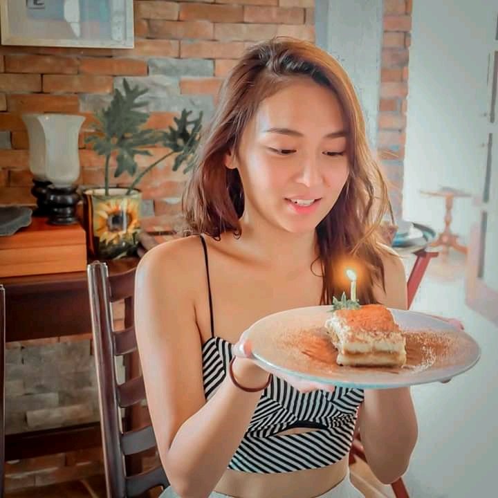 Happy Birthday to my childhood favorite actress KATHRYN BERNARDO    