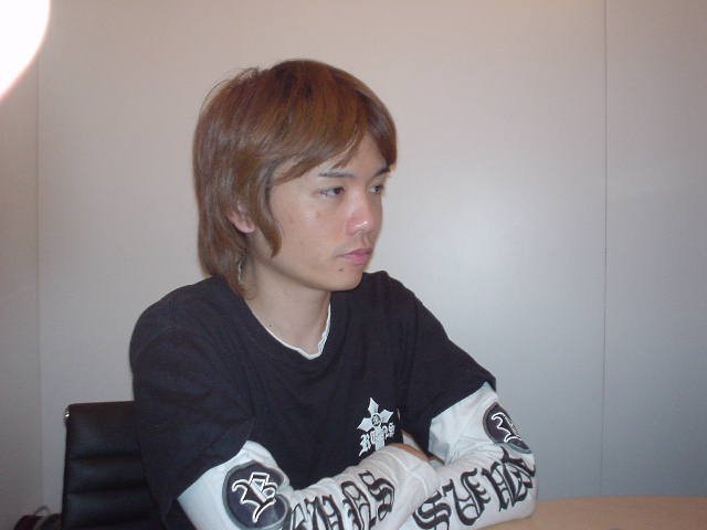 Here are a bunch of pictures of Sakurai before I delete them all from my computer. Don't ask why I have so many pictures of him because I honestly have no idea either.(a thread)