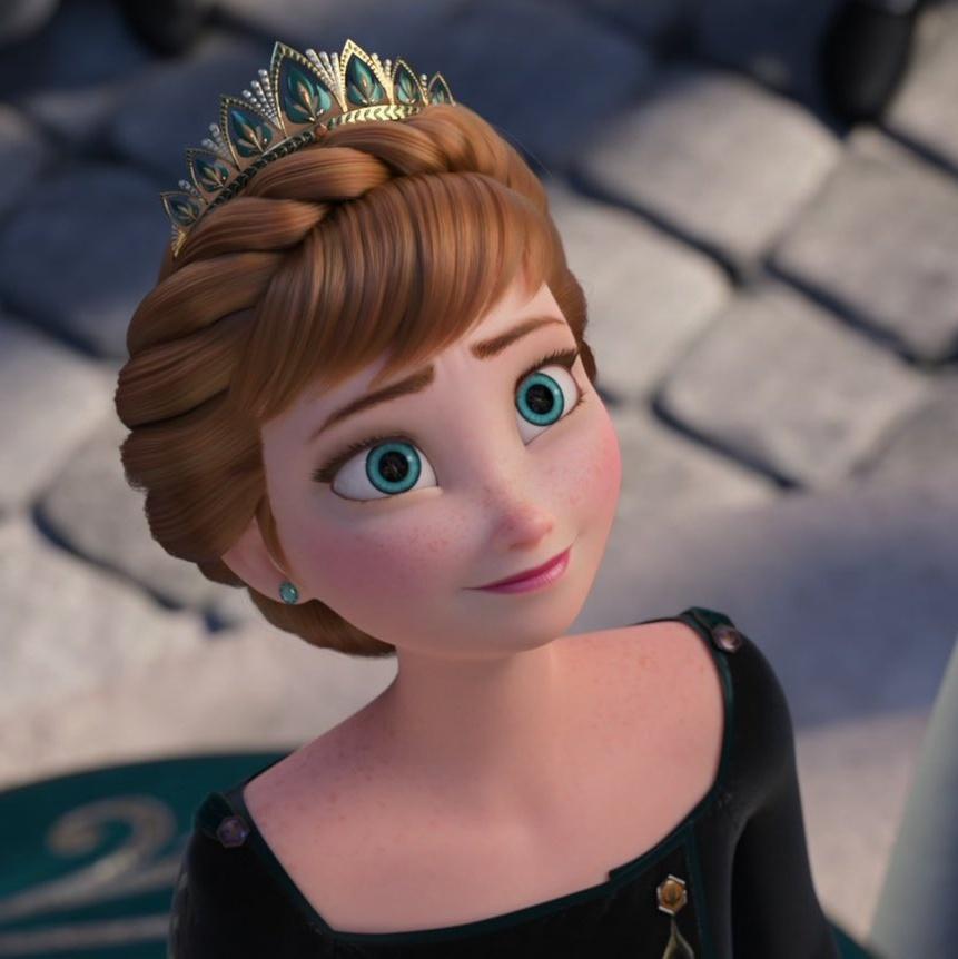 parkerrr07's tweet photo. we love the queens of arendelle and their iconic hairstyle https://t.co/GHP7KEnpFn
