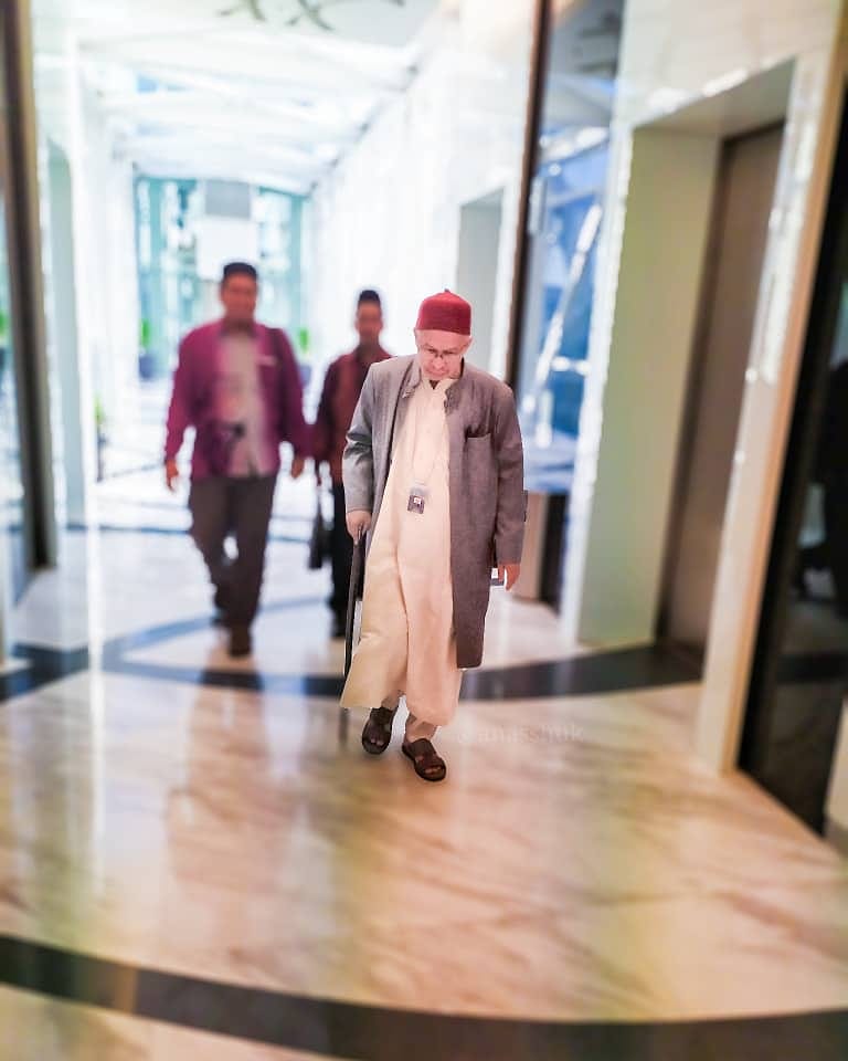 Someone, somewhere, right now is fighting for his or her life. You still have yours, so be thankful and spend it in the obedience of Allah. 

#StayAtHome