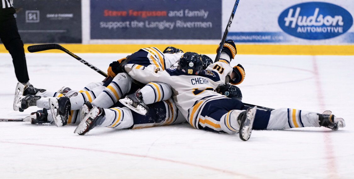 It is extremely heartbreaking that the season had to end early. The last 3 years with the @RushFMAAA was truly an amazing experience and journey. I learned so much from all of my coaches and cherished so many friendships. I will forever be proud to wear the Rush jersey ⚒💙💛